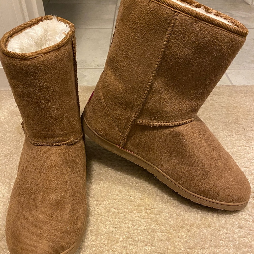 Gold toe camel boots, XL (10-11)